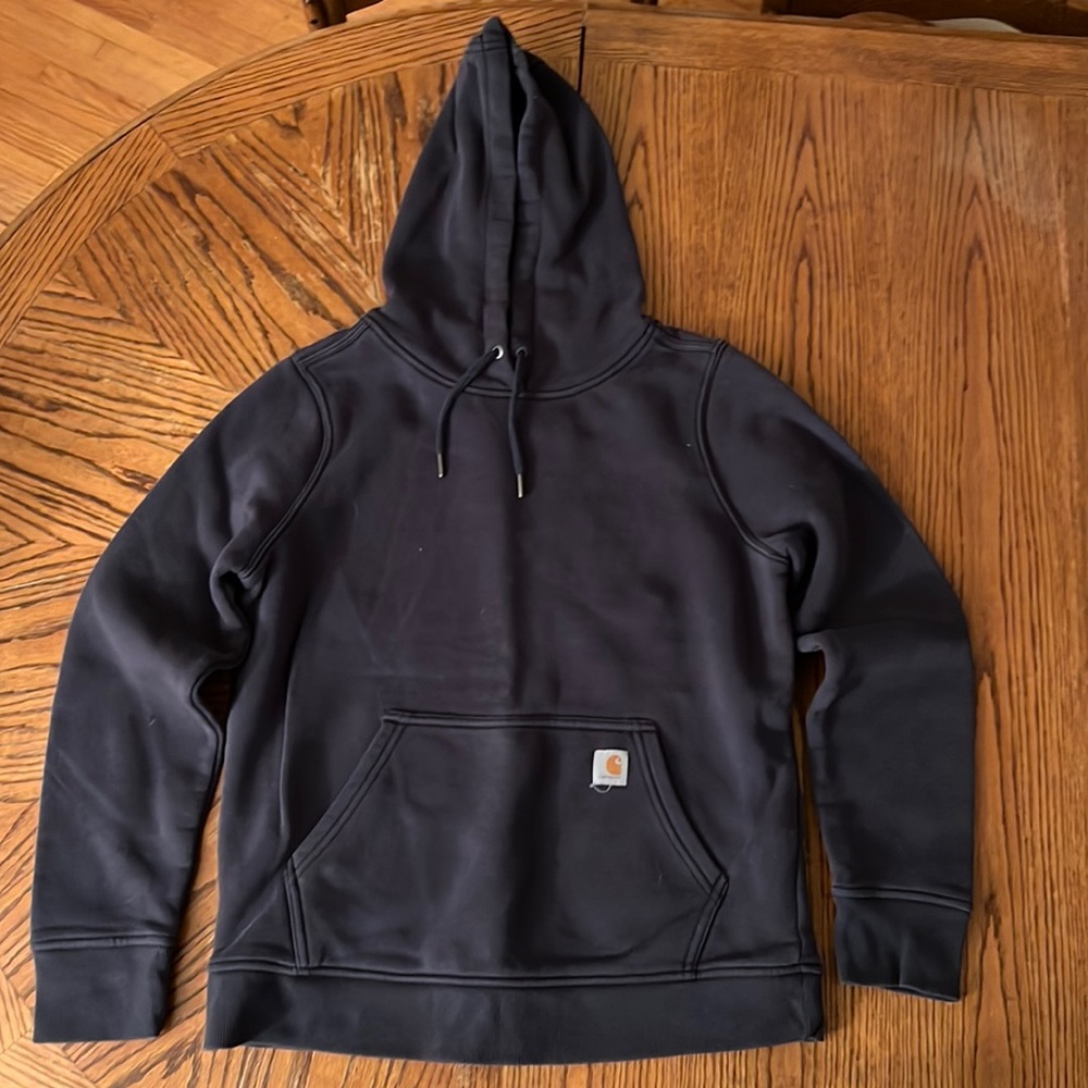 Medium women’s Carhartt hoodie